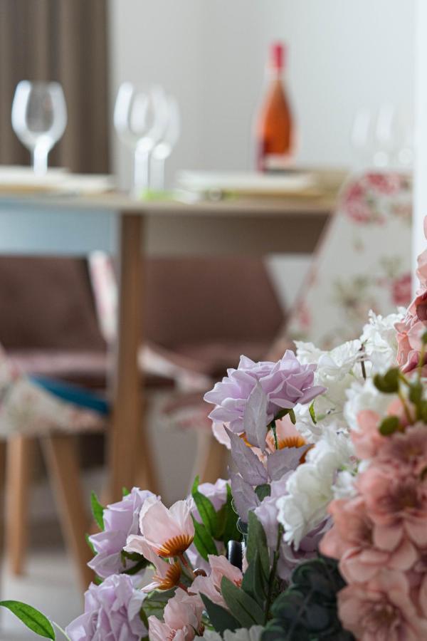 Apartament Le Bonheur Deux Solid Residence Butoaie มามายา ภายนอก รูปภาพ