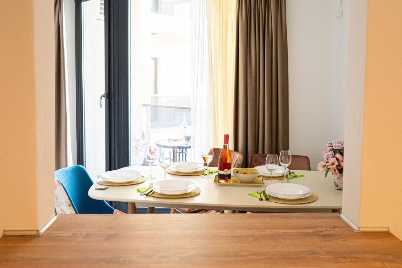 Apartament Le Bonheur Deux Solid Residence Butoaie มามายา ภายนอก รูปภาพ